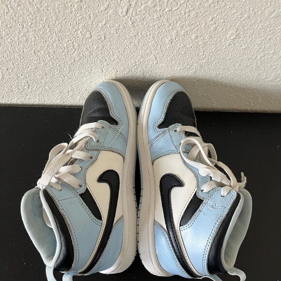 Nike Kids Air Jordan 1 Mid Ice Shoes Sneakers Size 13C Style 640737-401 - Picture 8 of 11